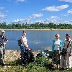 Вятка. Переправа участников экспедиции через р. Вятка, 2008 г.